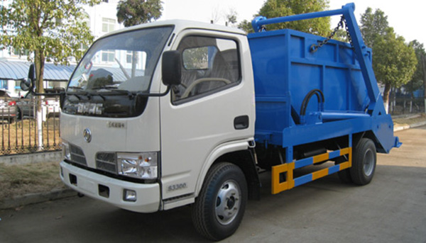 環衛垃圾車運輸過程工人最怕漏水應該怎么解決呢?